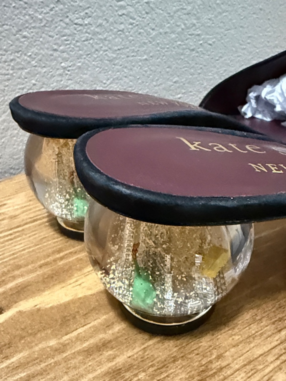 Kate Spade ♠️ Statement Suede Snow Globe Novelty Polished Slide Sandals; 8.5 - Picture 10 of 16